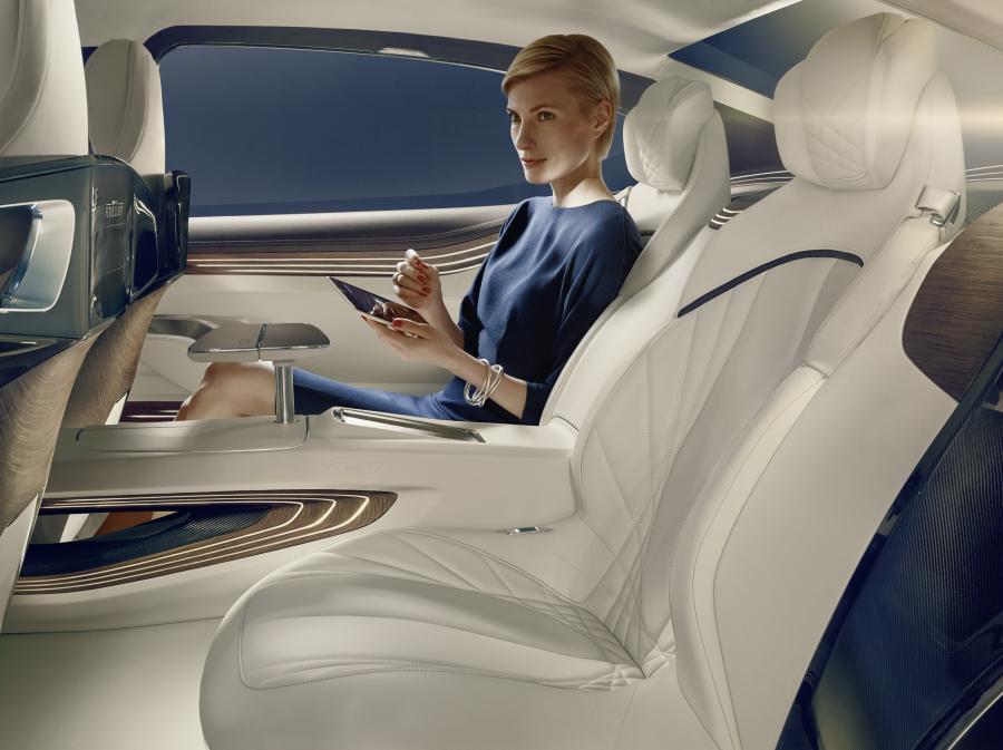Интерьер BMW Vision Future Luxury Concept 2014 года  (фото 23 из 57)